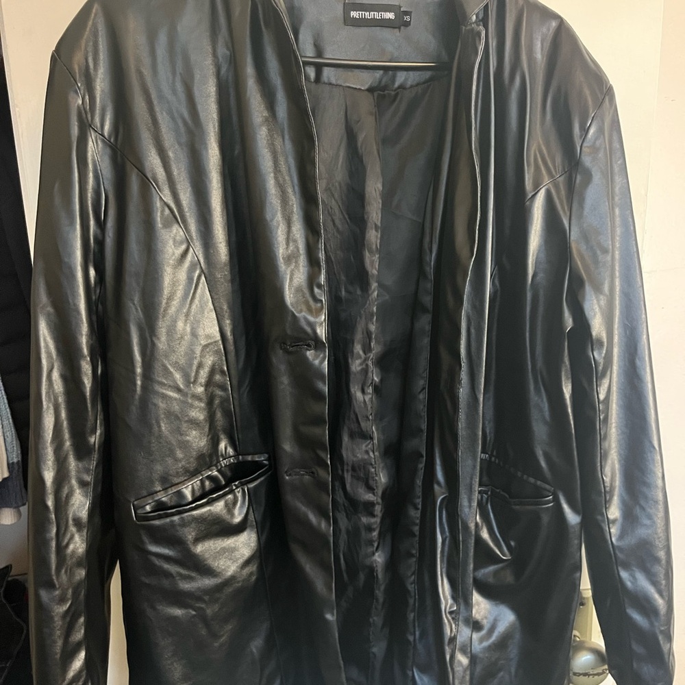 Matteo Lungo Shiny Black Jacket